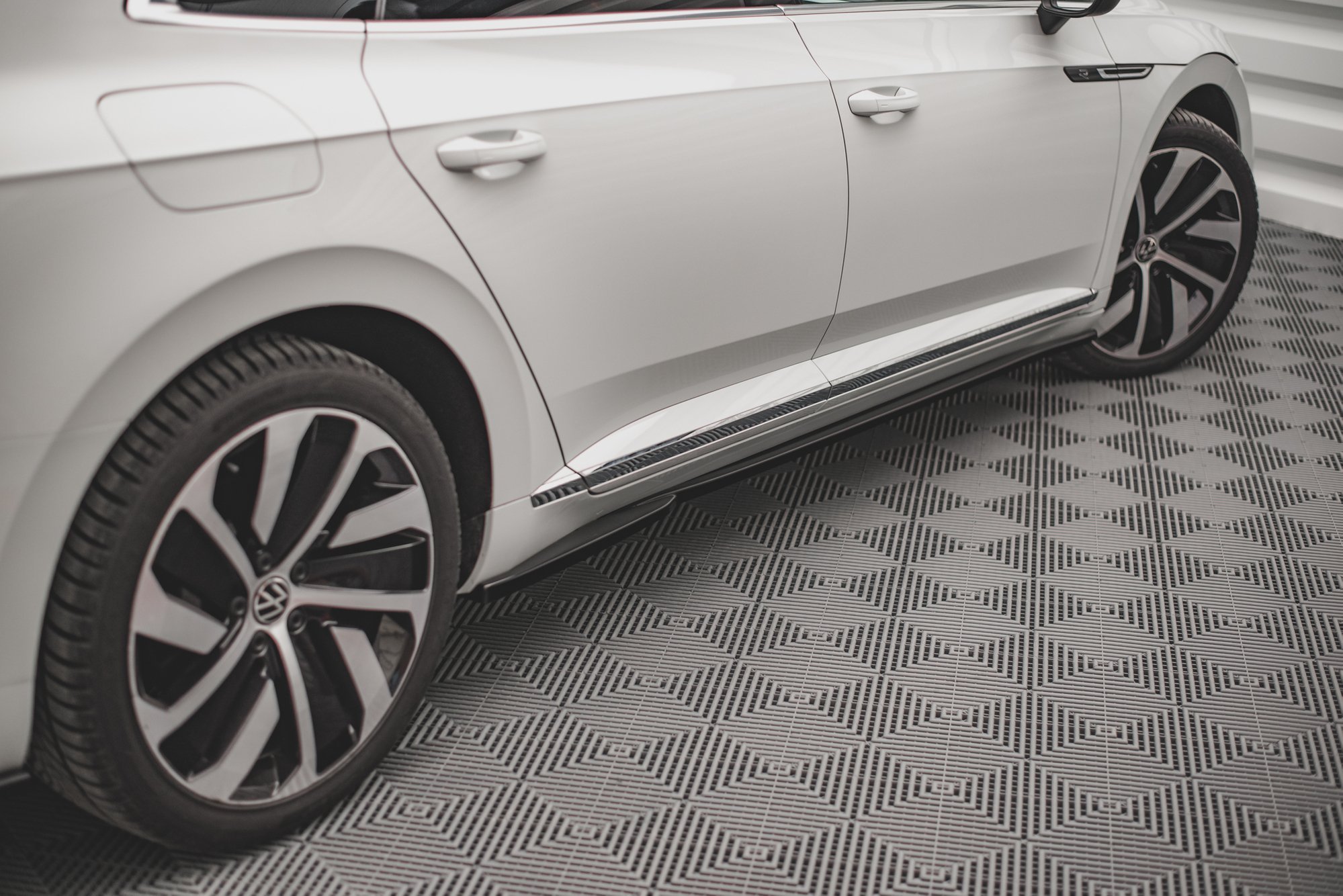 Tuningkit VW Arteon R-Line Facelift 2020 - 2024 | Sport Eksteriør Styling-sett – bilde 4