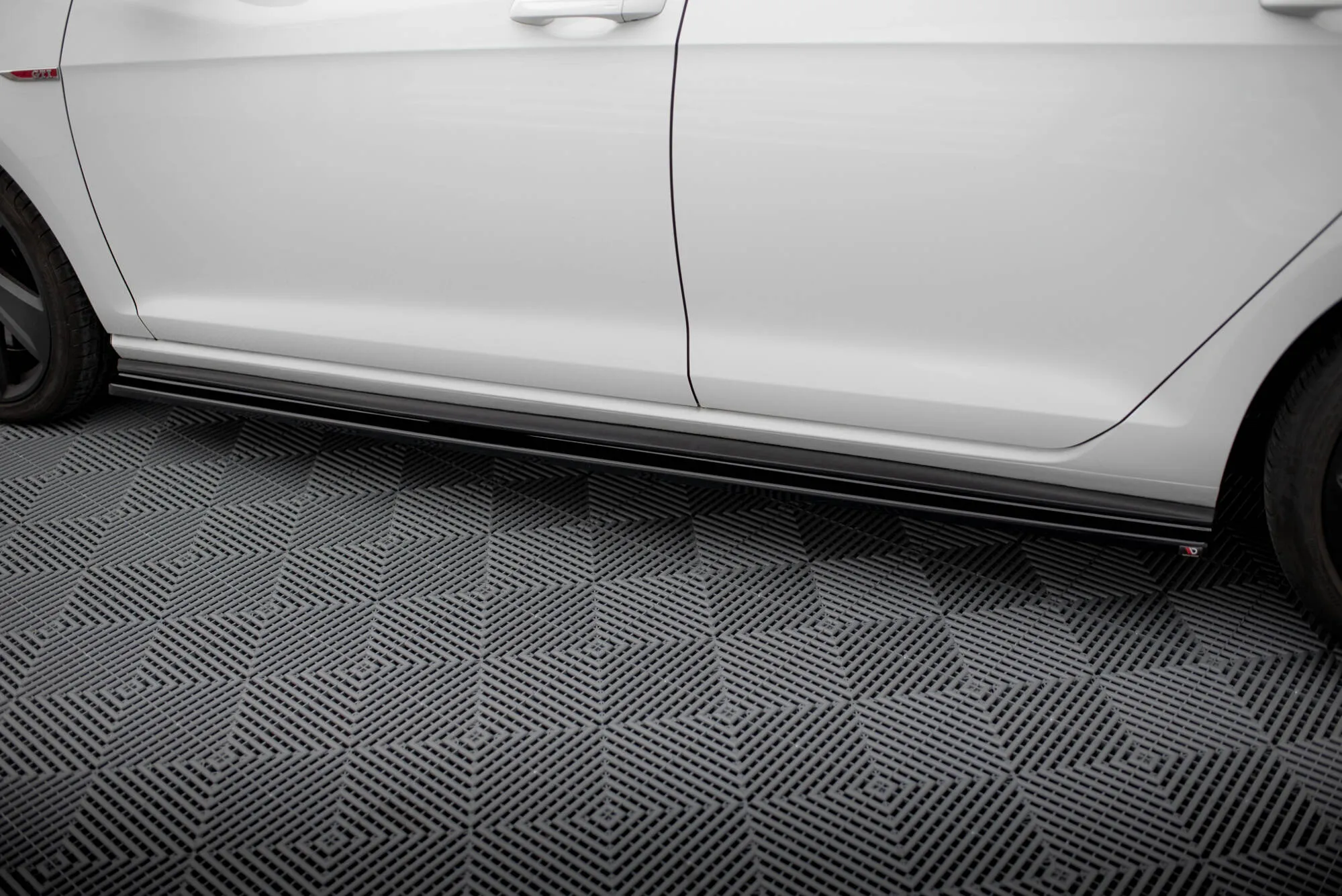 Tuningkit VW Golf 7 GTI facelift 2017-2020 | Glossy Black Edition – bilde 6