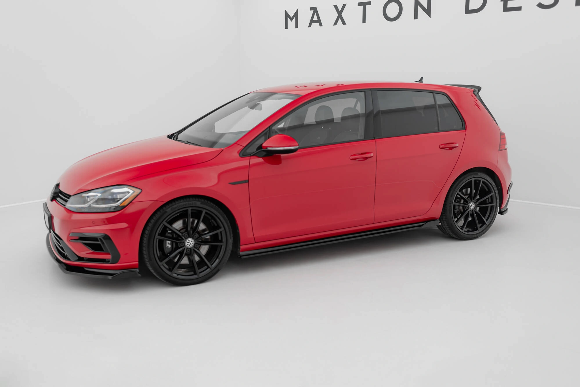 Tuningkit VW Golf R MK7.5 facelift 2017 - 2020 | V.1 - Sport Eksteriør Styling-sett Image 1