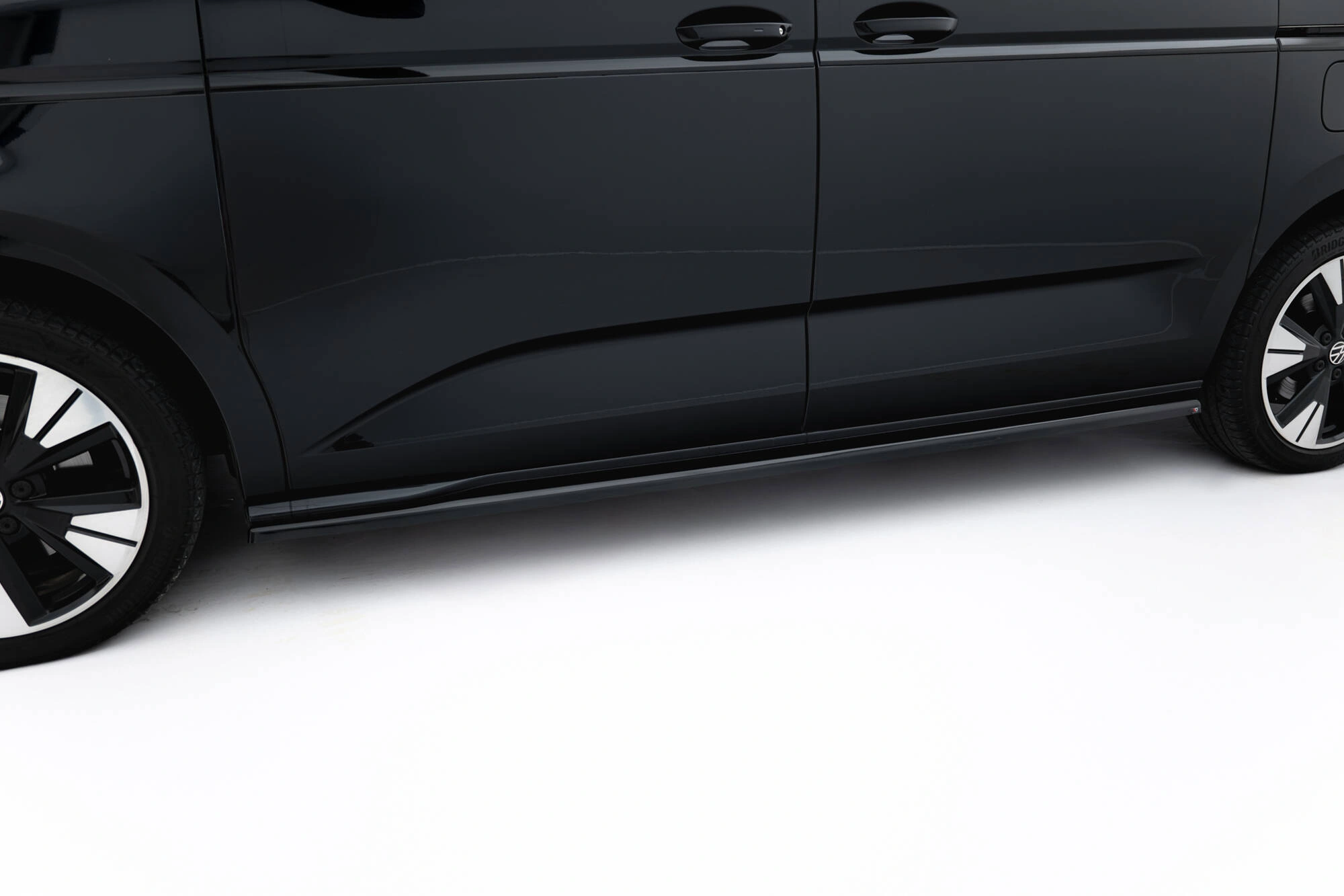 Tuningkit VW (T7) Multivan Long 2021 -> | Sport Eksteriør Styling-sett – bilde 5