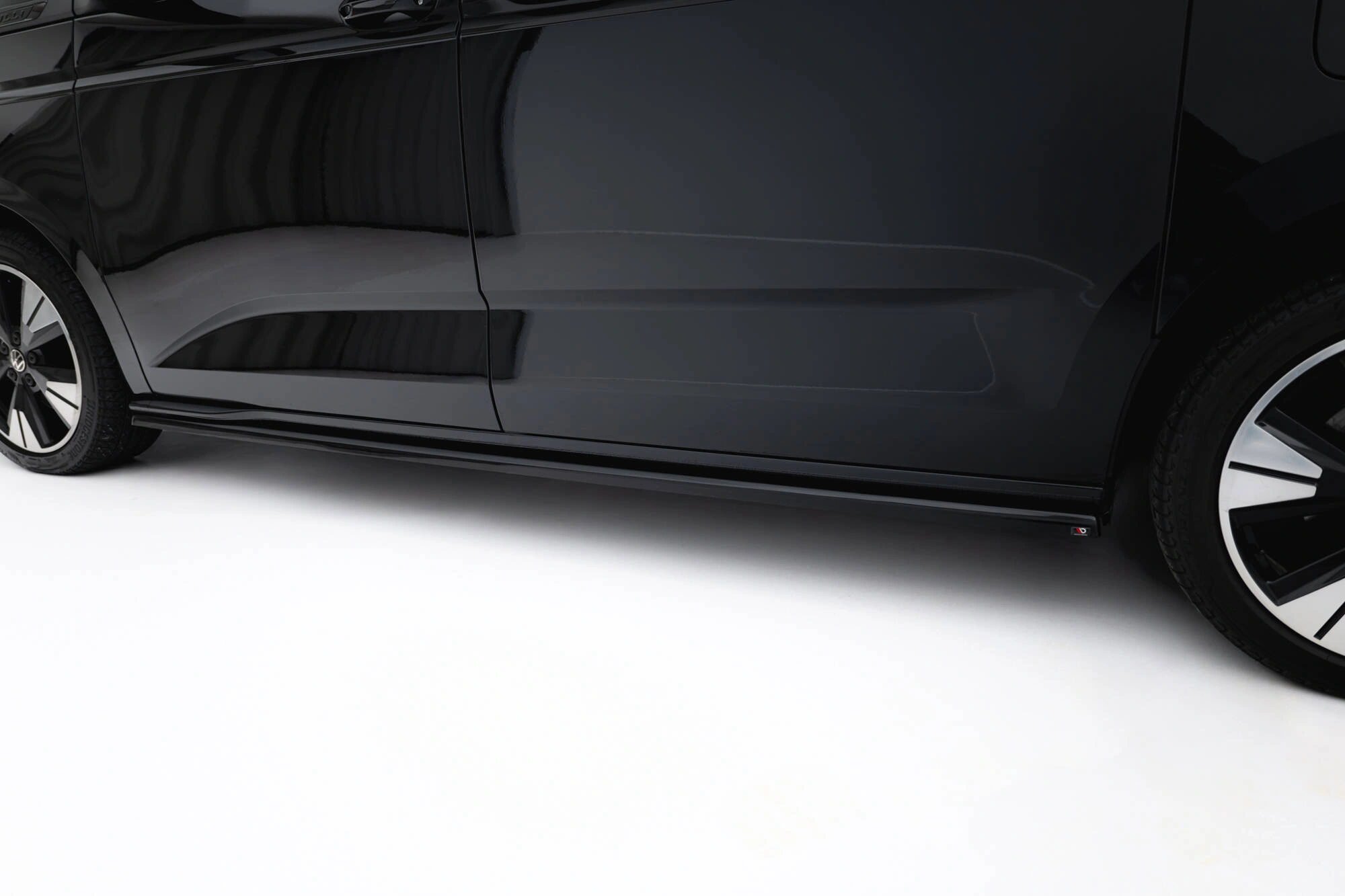 Tuningkit VW (T7) Multivan Long 2021 -> | Sport Eksteriør Styling-sett – bilde 6