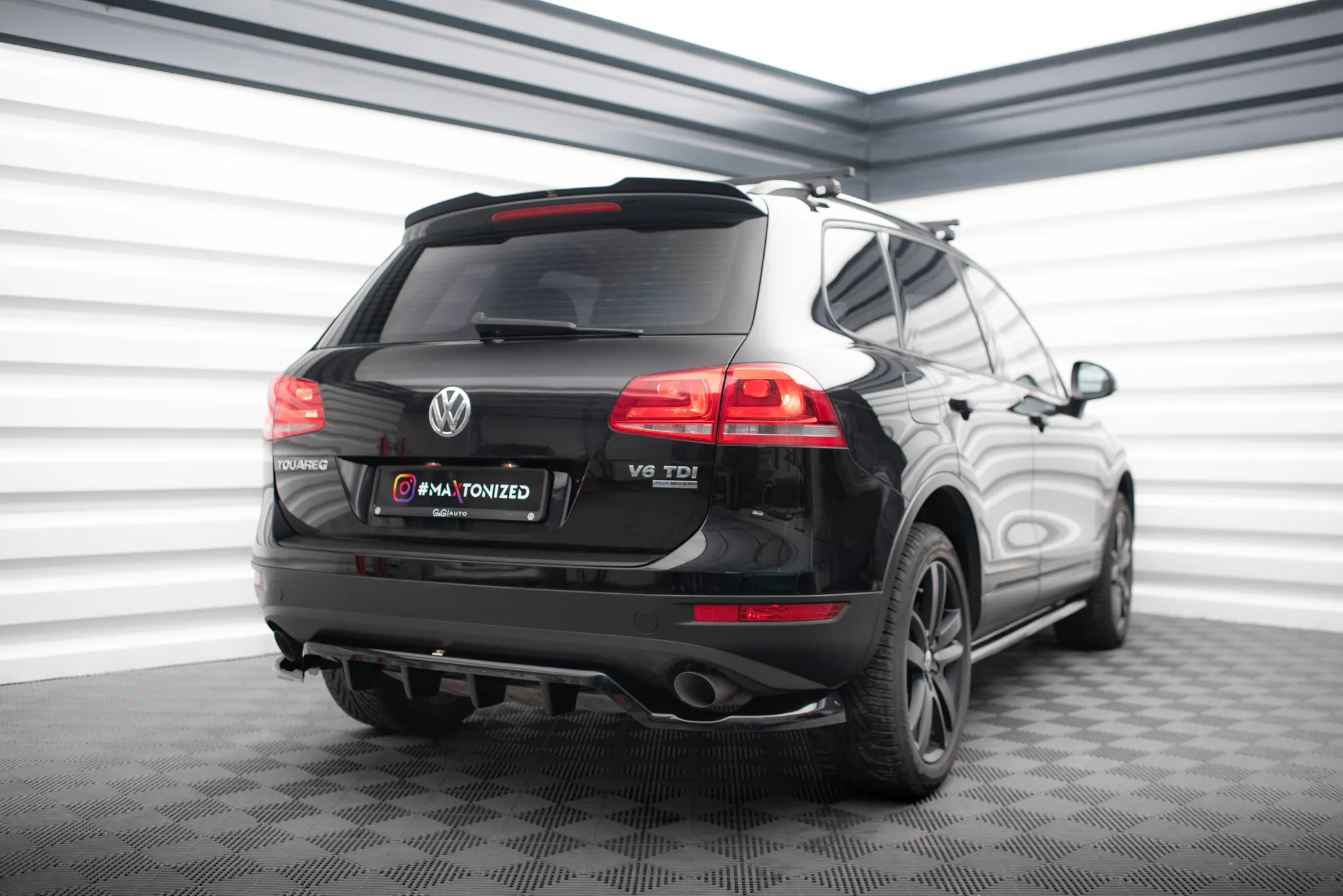Tuningkit VW Touareg 7P 2010 - 2014 | Glossy Black Edition – bilde 13