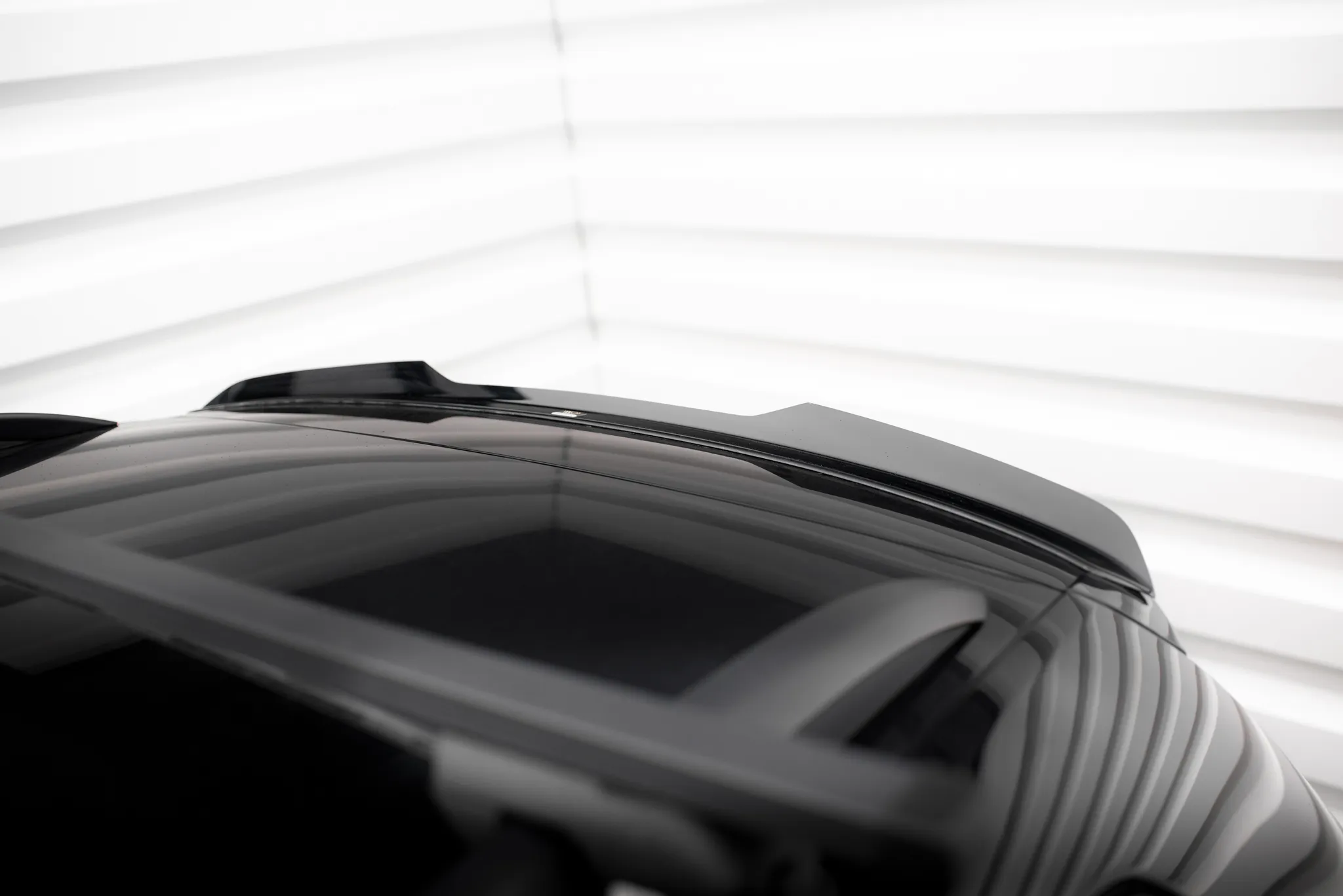 Tuningkit VW Touareg 7P 2010 - 2014 | Glossy Black Edition – bilde 5