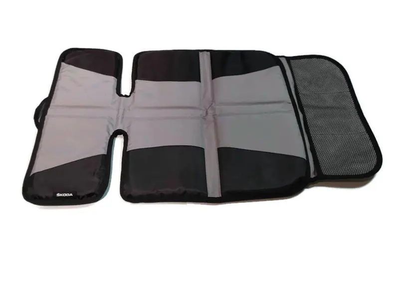 Underlag for barnesete Skoda │ Beskyttelsesmatte til baksete Packing under child seat – bilde 6