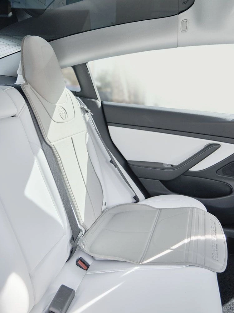 Underlag for barnesete Tesla Model S / 3 / X / Y Beige │ Beskyttelsesmatte til baksete Packing Under Child Seat - Beige Edition – bilde 5