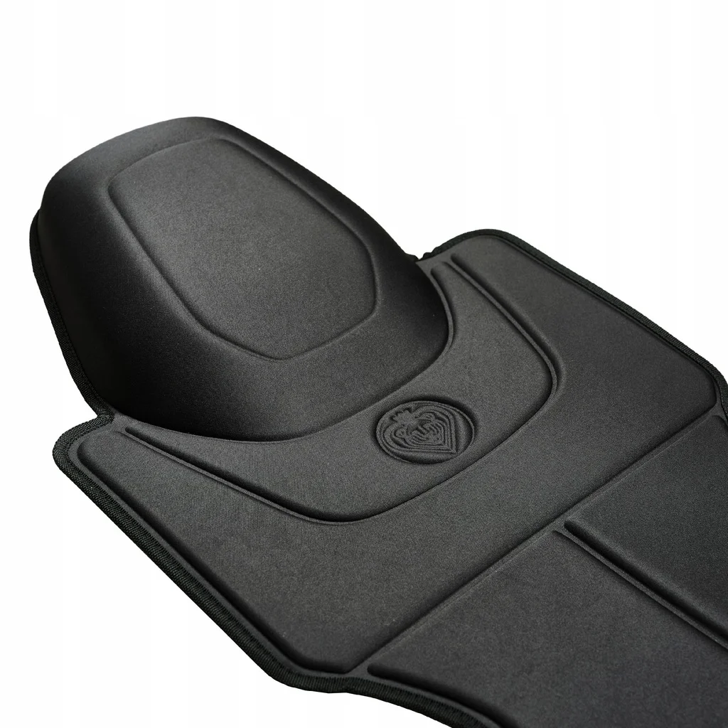 Underlag for barnesete Tesla Model S / 3 / X / Y Svart │ Beskyttelsesmatte til baksete Packing Under Child Seat - Black Edition – bilde 4