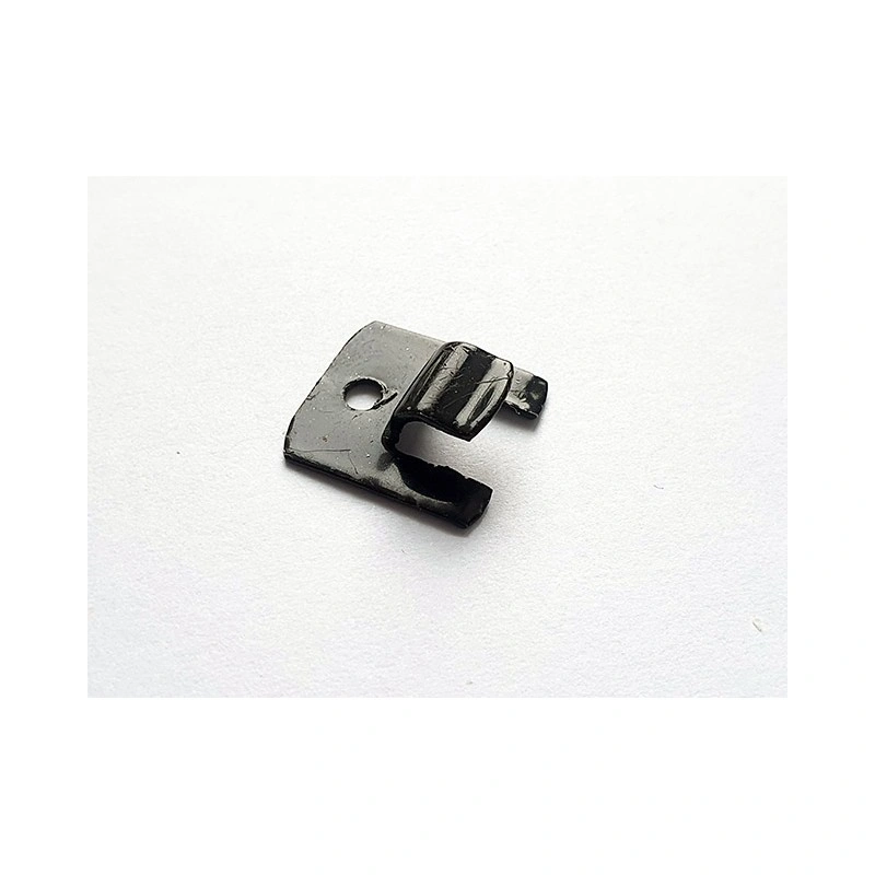 Universell Y-type monteringsbrakett for solskjermer