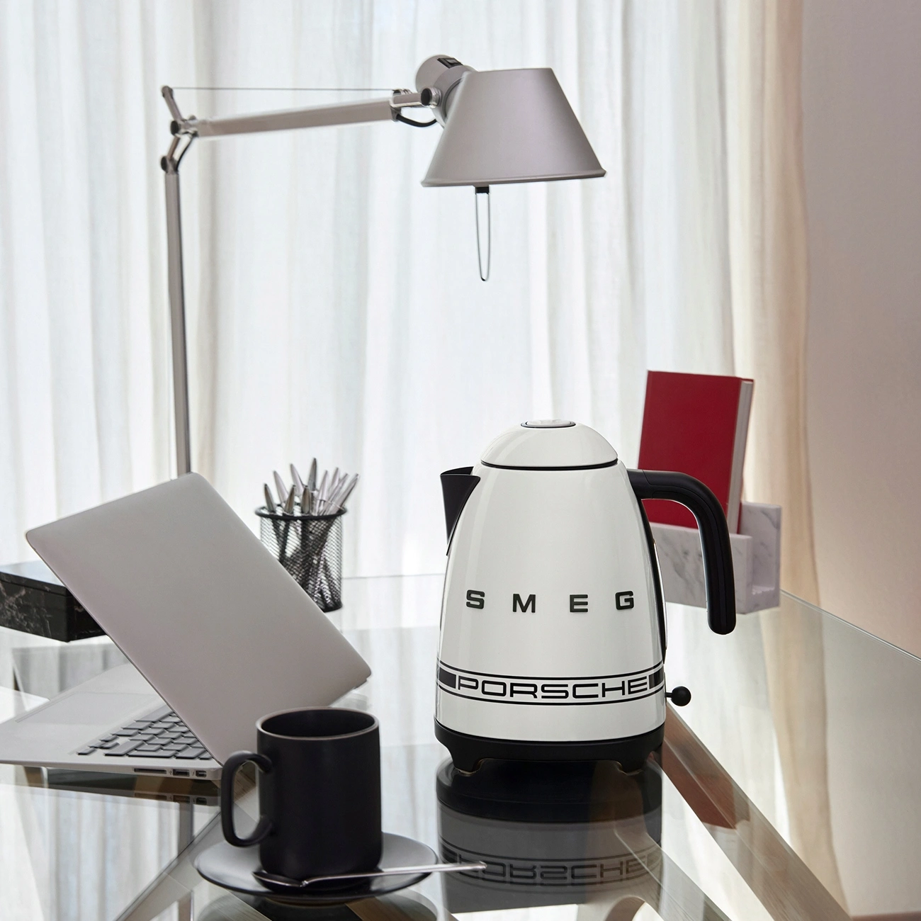 Vannkoker Porsche x SMEG Carrara White 1,7 l – bilde 4