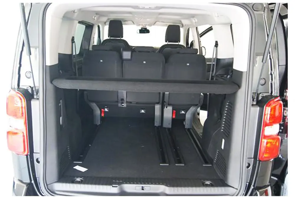 Vareromsmatte / Lasteromsmatte Toyota Proace II 2016 -> │ L2 (Medium) Vareromsinnlegg plast - Black – bilde 2