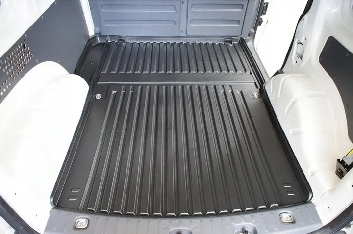 Vareromsmatte / Lasteromsmatte VW Caddy III / IV 2003 - 2020  │ Vareromsinnlegg plast - Black – bilde 2