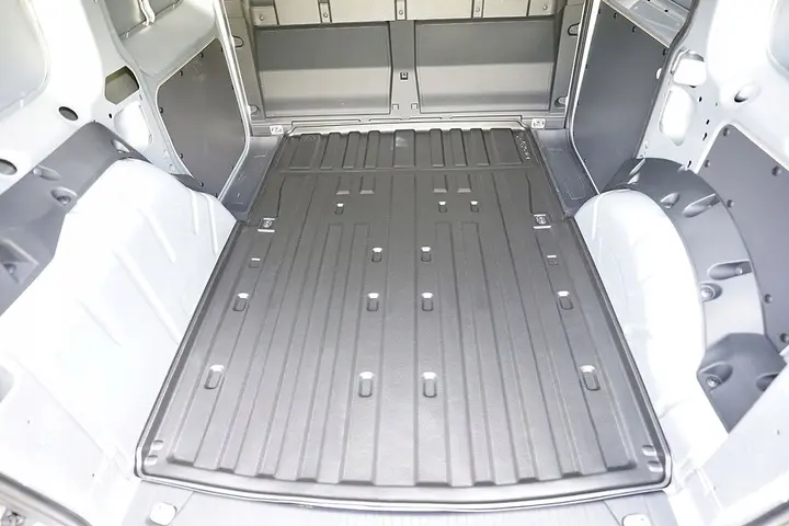 Vareromsmatte / Lasteromsmatte VW Caddy V 2020-> │ SWB (kort) - Vareromsinnlegg plast - Black – bilde 2