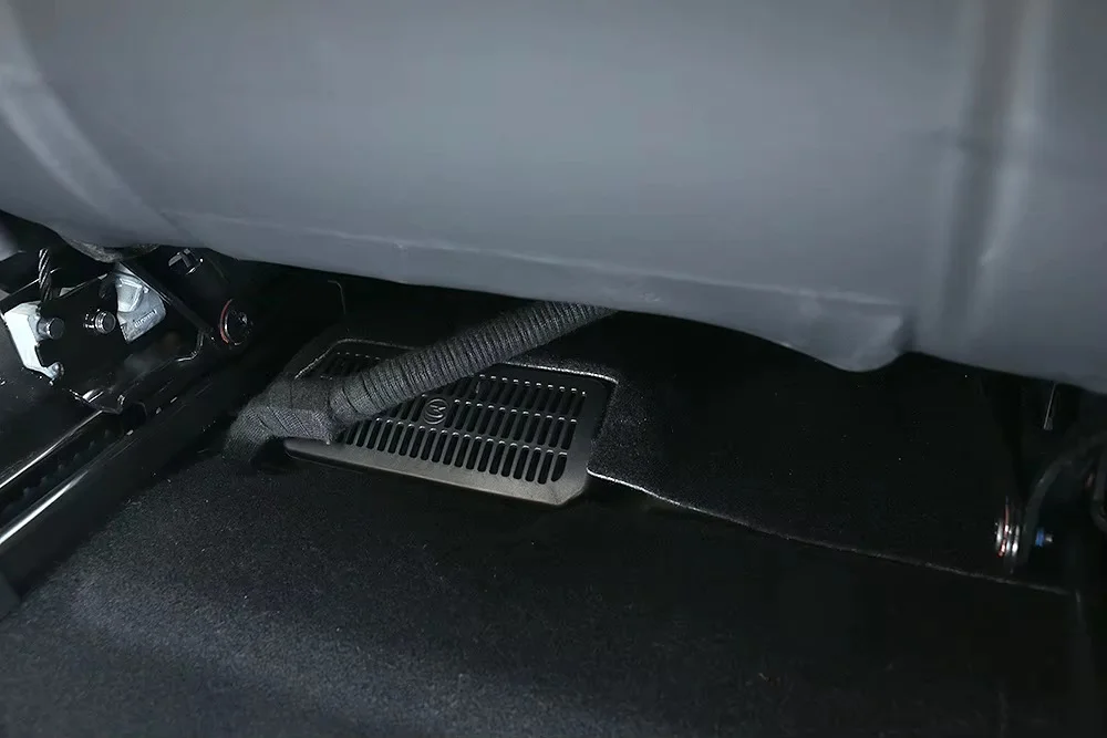 Ventilasjonsdeksel Tesla Model 3 Highland 2023 -> │ SeteGuard beskyttelse under forsetene - sett 2 stk. – bilde 5