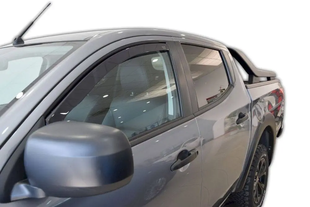 Vindavvisere FIAT FULLBACK  4d 2016 - 2019 sett 2 stk.