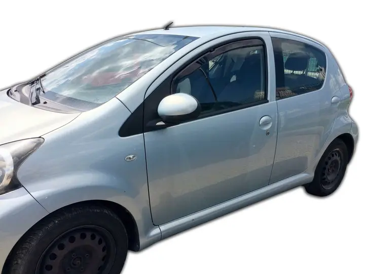 Vindavvisere TOYOTA AYGO I 5-dørs 2005-2014 sett 2 stk.