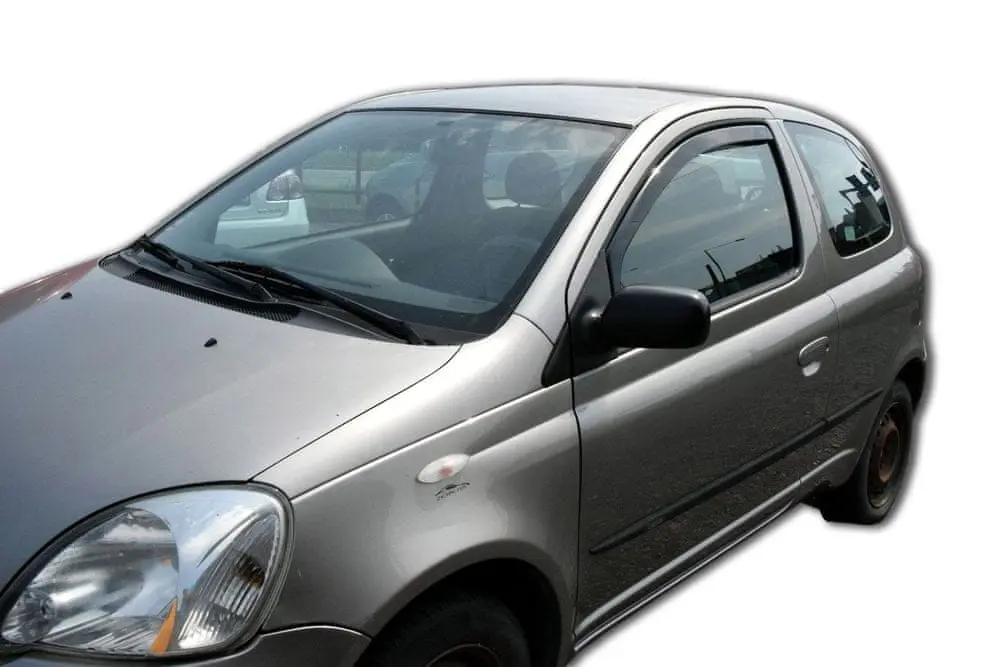 Vindavvisere TOYOTA YARIS 3-dørs 2001-2006 sett 2 stk.
