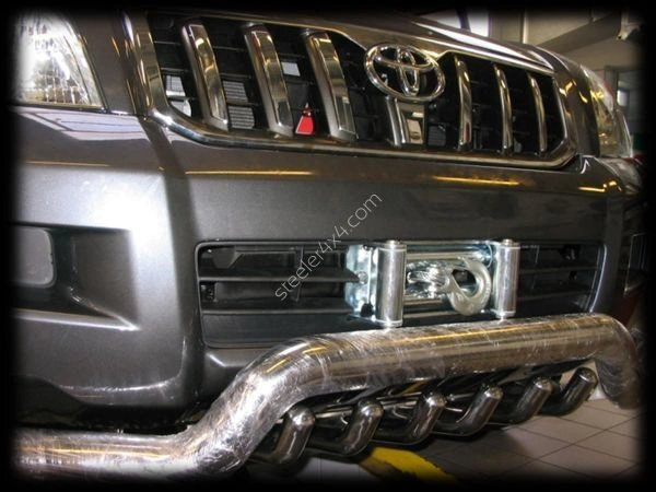 Vinsj monteringsplate Toyota Land Cruiser 120 / 150 │ skjult montering bak støtfanger - komplett monteringssett