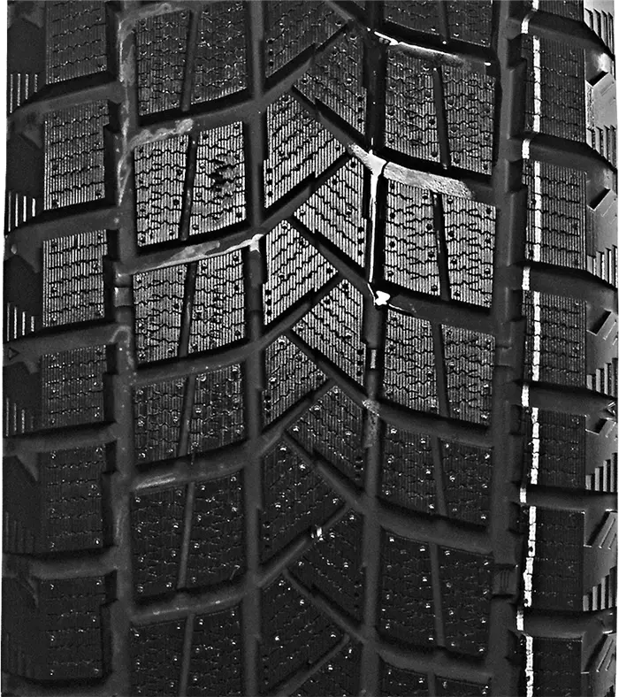 Vinterdekk Firemax FM806 105T XL  │ 235/55 R19 – bilde 2
